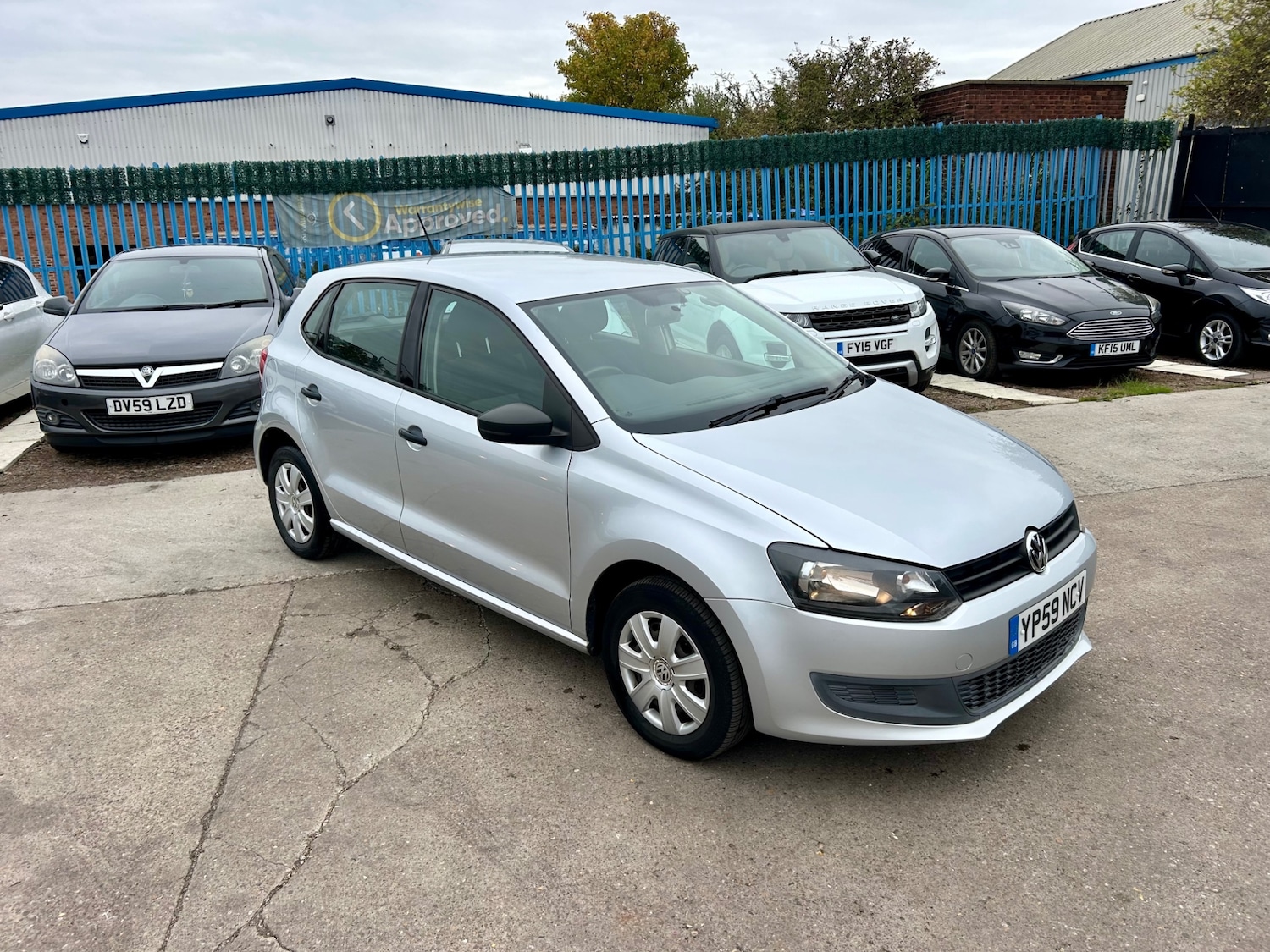 Used Volkswagen Polo 2009 for sale - 76316377: Photo 27