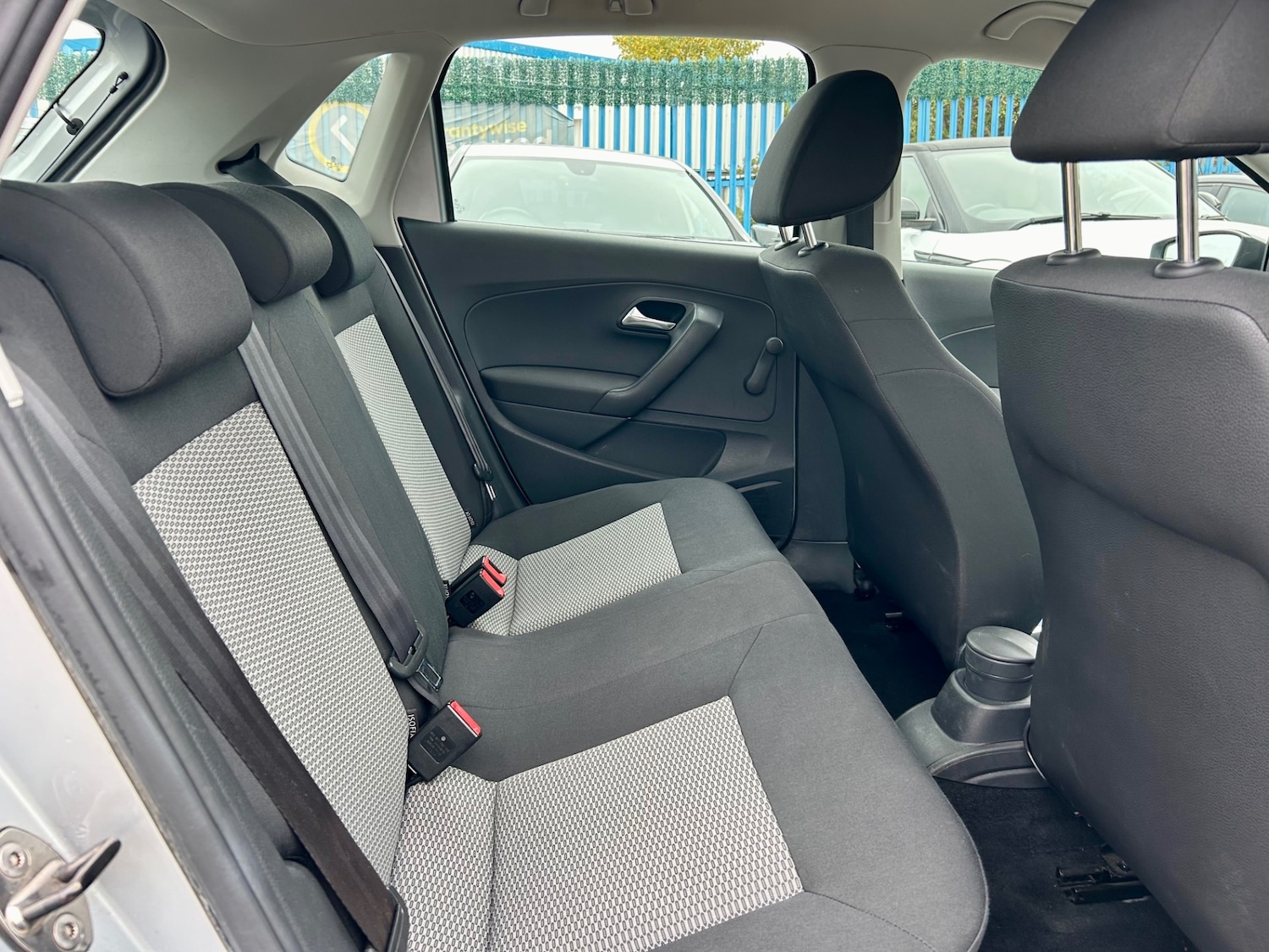 Used Volkswagen Polo 2009 for sale - 76316377: Photo 37