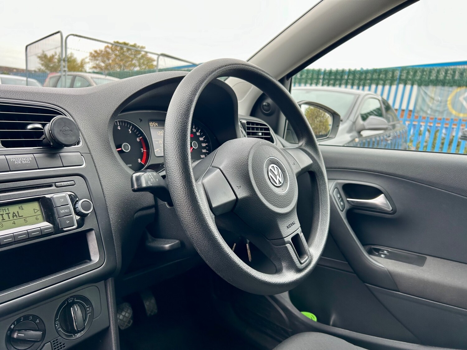 Used Volkswagen Polo 2009 for sale - 76316377: Photo 61