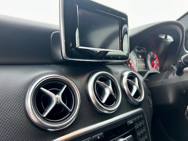 Used Mercedes-Benz A-Class 2013 for sale - 76230278: Photo 2