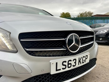 Used Mercedes-Benz A-Class 2013 for sale - 76230278: Photo 3