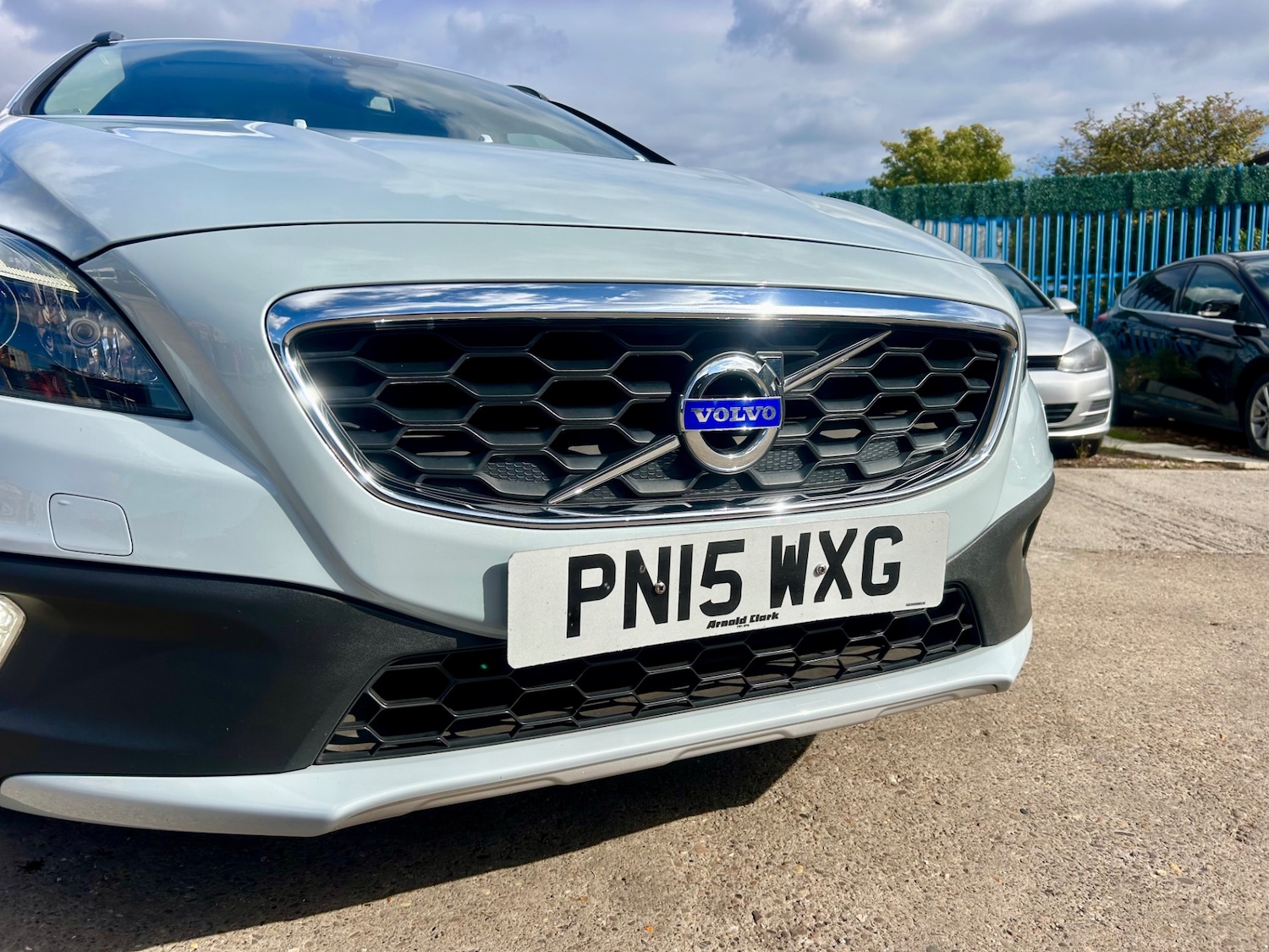 Used Volvo V40 2015 for sale - 76142412: Photo 21