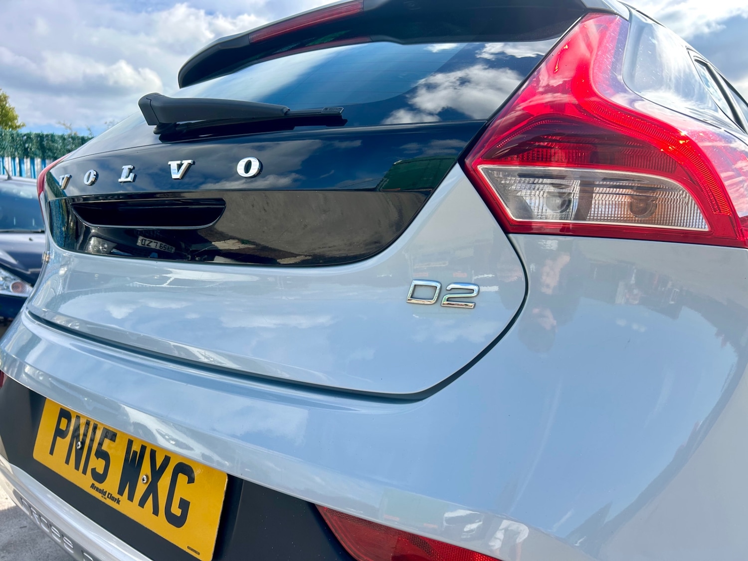Used Volvo V40 2015 for sale - 76142412: Photo 36