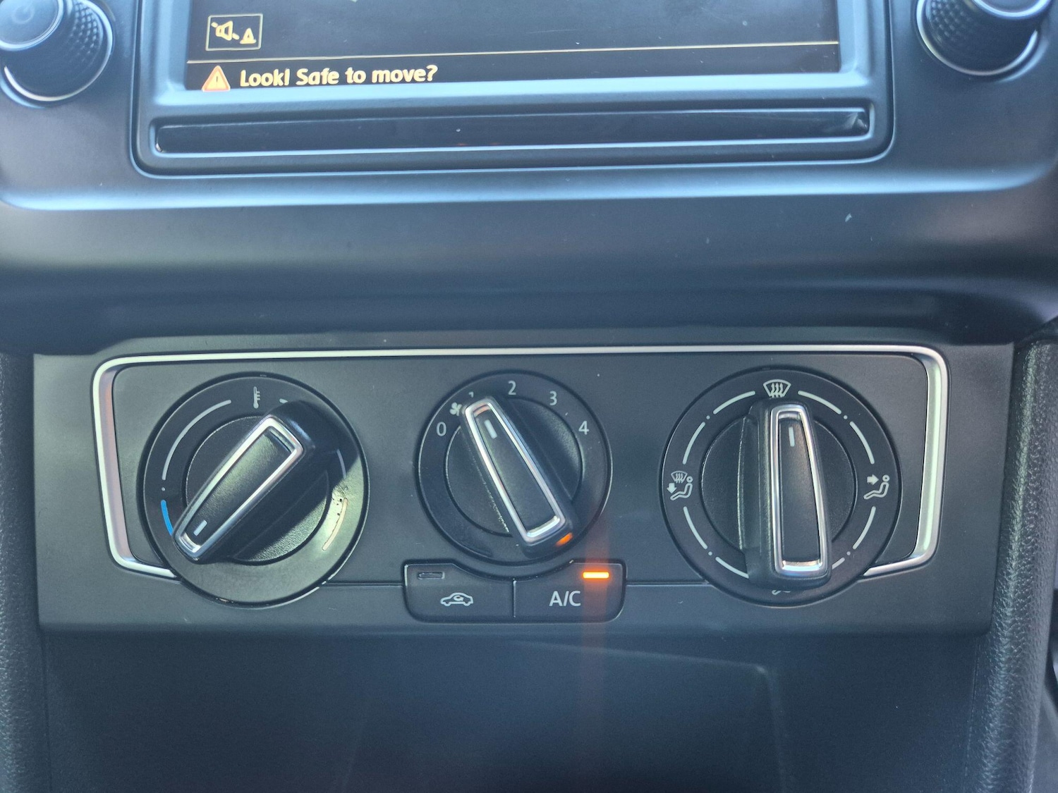 Used Volkswagen Polo for sale - 77359157: Photo 41