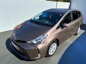 Used Toyota Prius+ 2017 for sale - 78772470: Photo