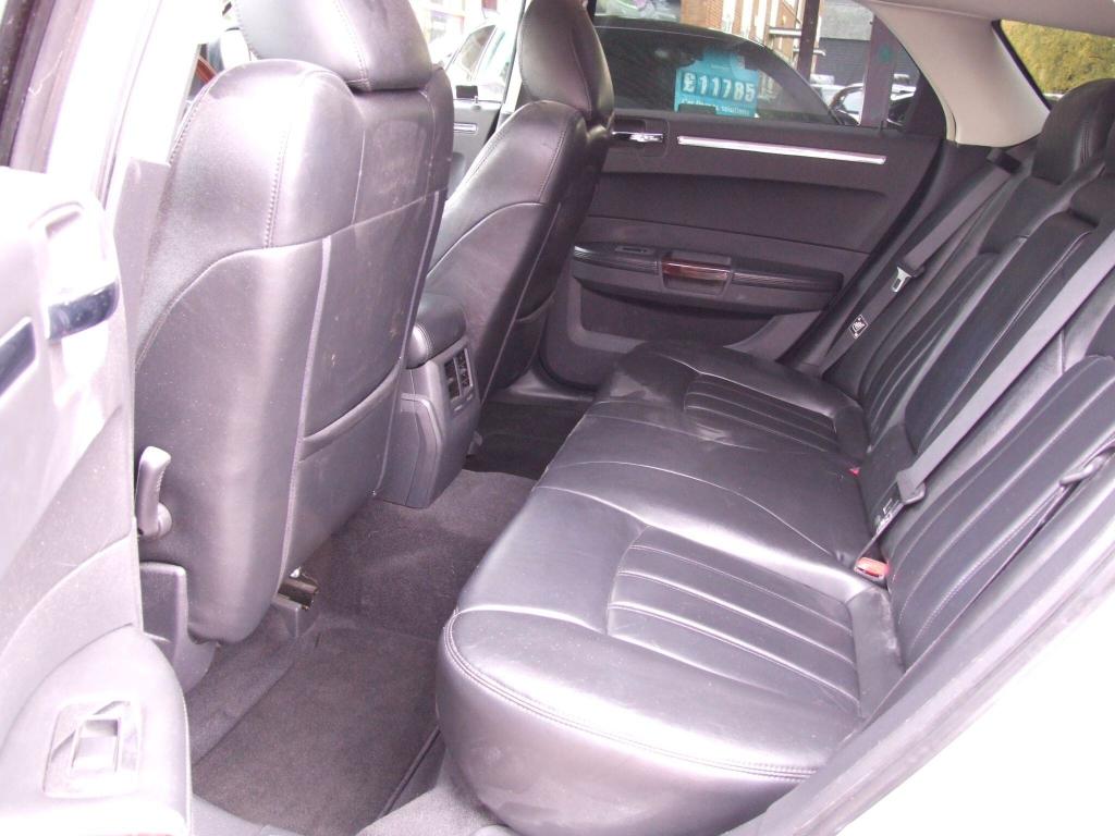 Used Chrysler 300C 2010 for sale - 76412300: Photo 19