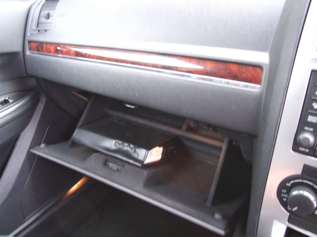 Used Chrysler 300C 2010 for sale - 76412300: Photo 34