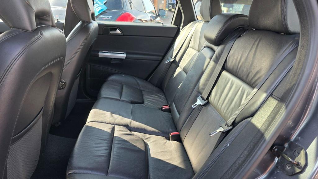 Used Volvo V50 2012 for sale - 77733525: Photo 14