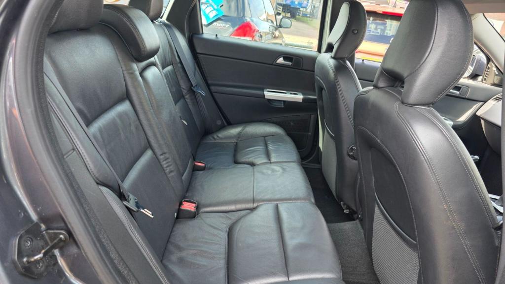 Used Volvo V50 2012 for sale - 77733525: Photo 15