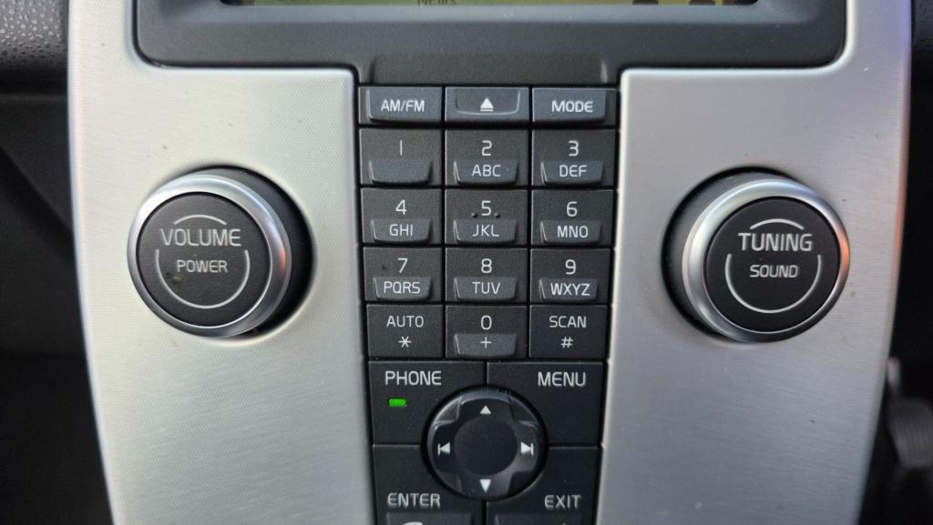 Used Volvo V50 2012 for sale - 77733525: Photo 19