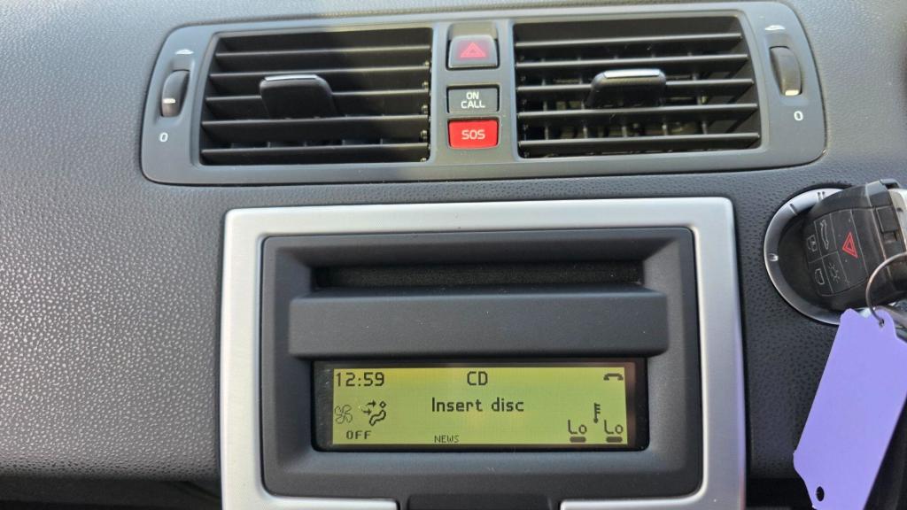 Used Volvo V50 2012 for sale - 77733525: Photo 21