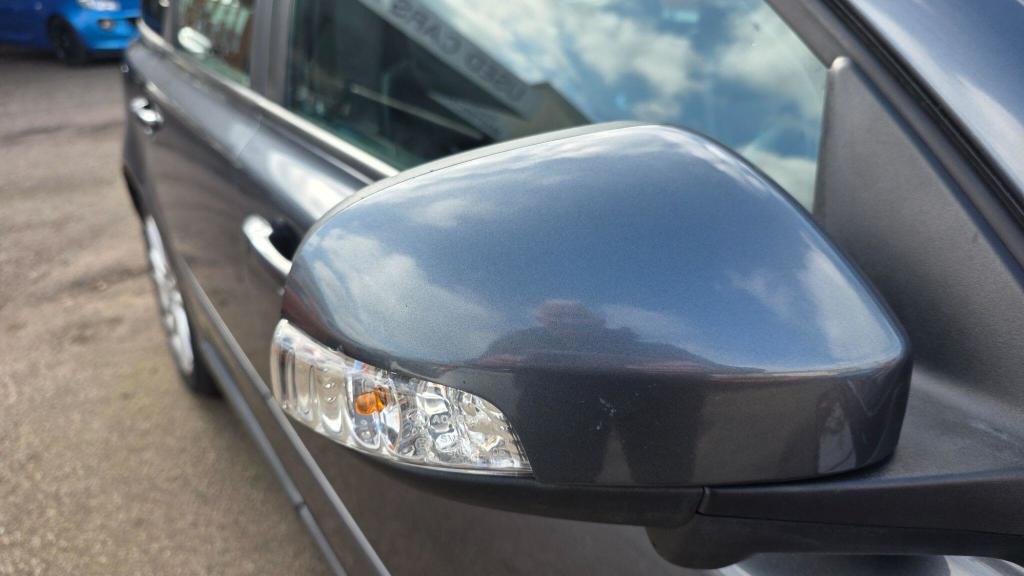 Used Volvo V50 2012 for sale - 77733525: Photo 39