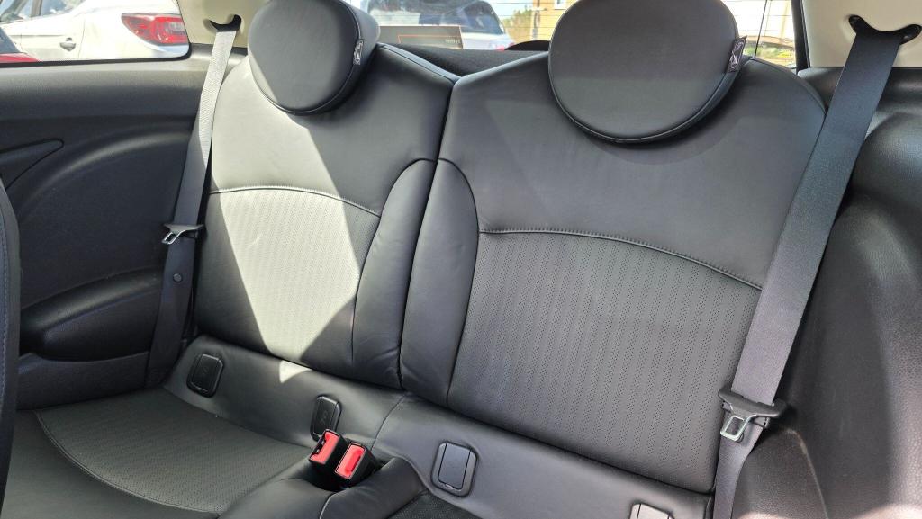 Used MINI Hatch 2010 for sale - 78199822: Photo 23