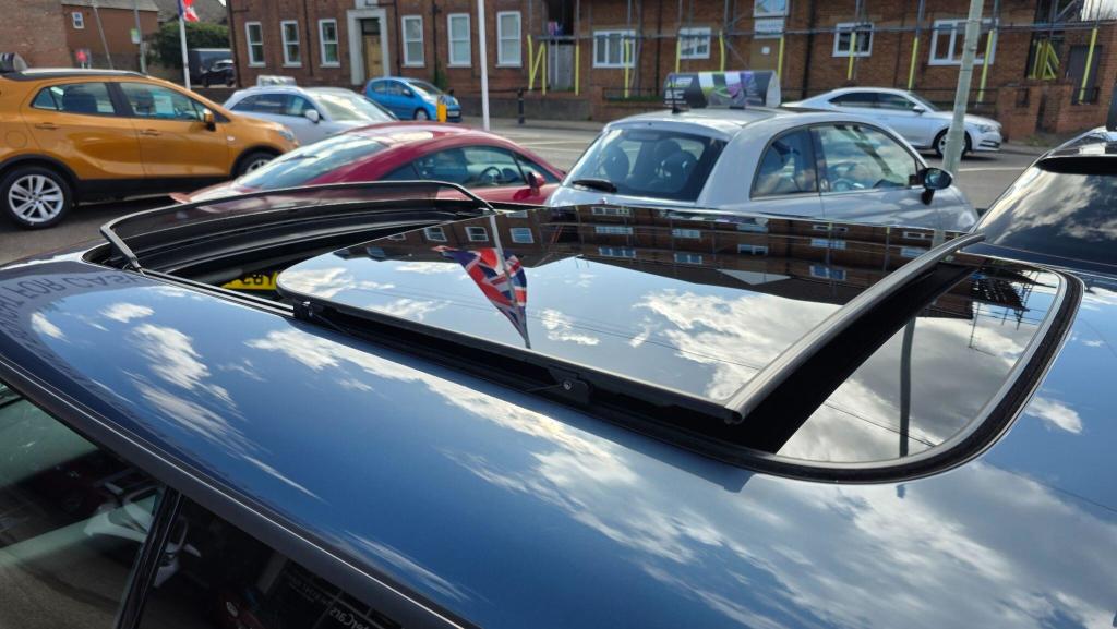 Used MINI Hatch 2010 for sale - 78199822: Photo 48