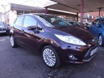 2011 - 1.4 Titanium 5dr Auto