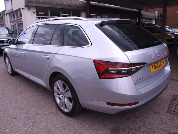 Used Skoda Superb 2020 for sale - 75242125: Photo 12