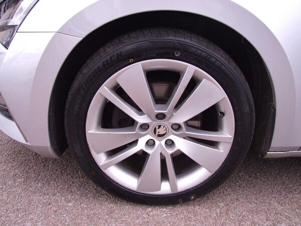 Used Skoda Superb 2020 for sale - 75242125: Photo 25