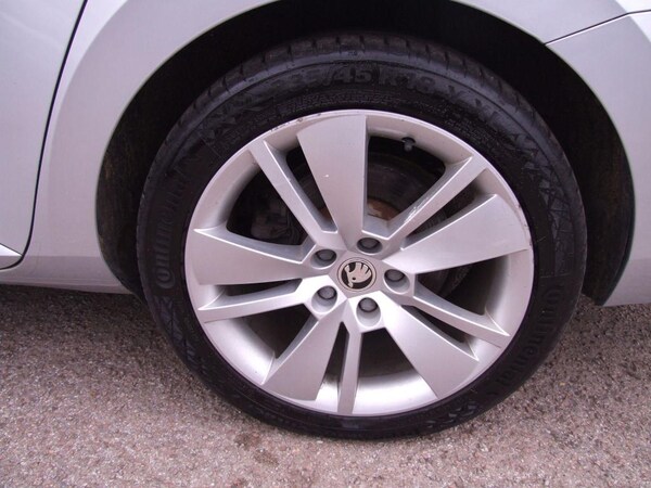 Used Skoda Superb 2020 for sale - 75242125: Photo 26