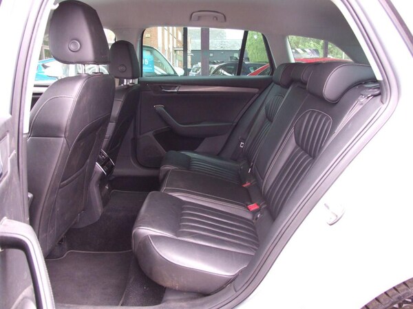 Used Skoda Superb 2020 for sale - 75242125: Photo 31