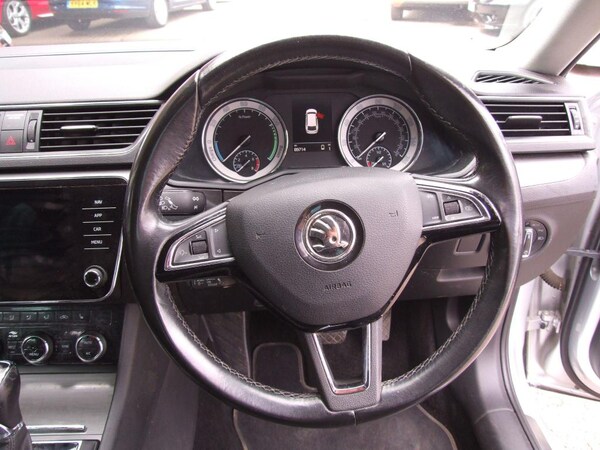 Used Skoda Superb 2020 for sale - 75242125: Photo 32