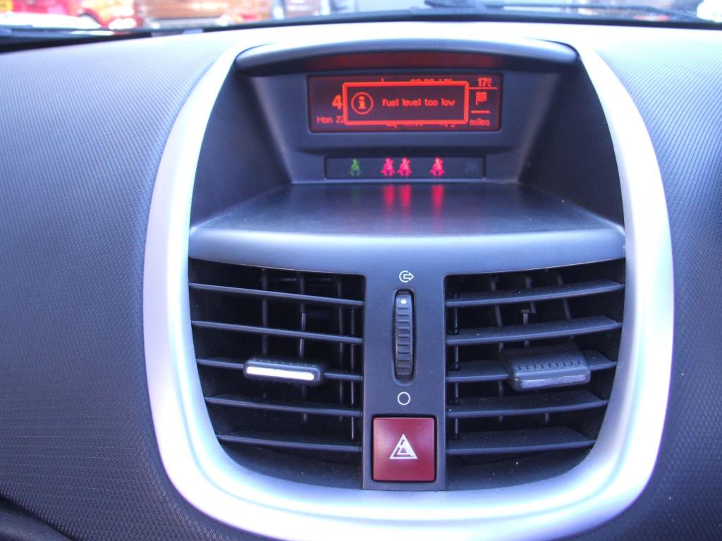 Used Peugeot 207 CC 2007 for sale - 75078273: Photo 40