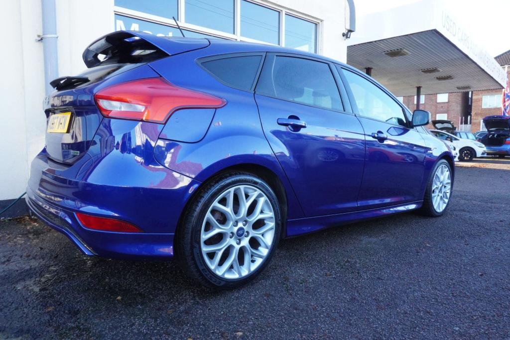 Used Ford Focus 2017 for sale - 77368164: Photo 9