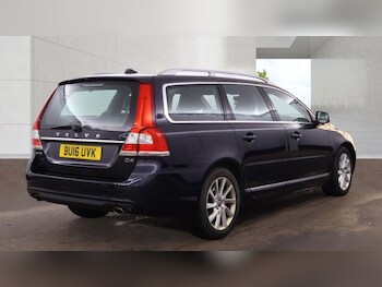Used Volvo V70 2016 for sale - 78644698: Photo