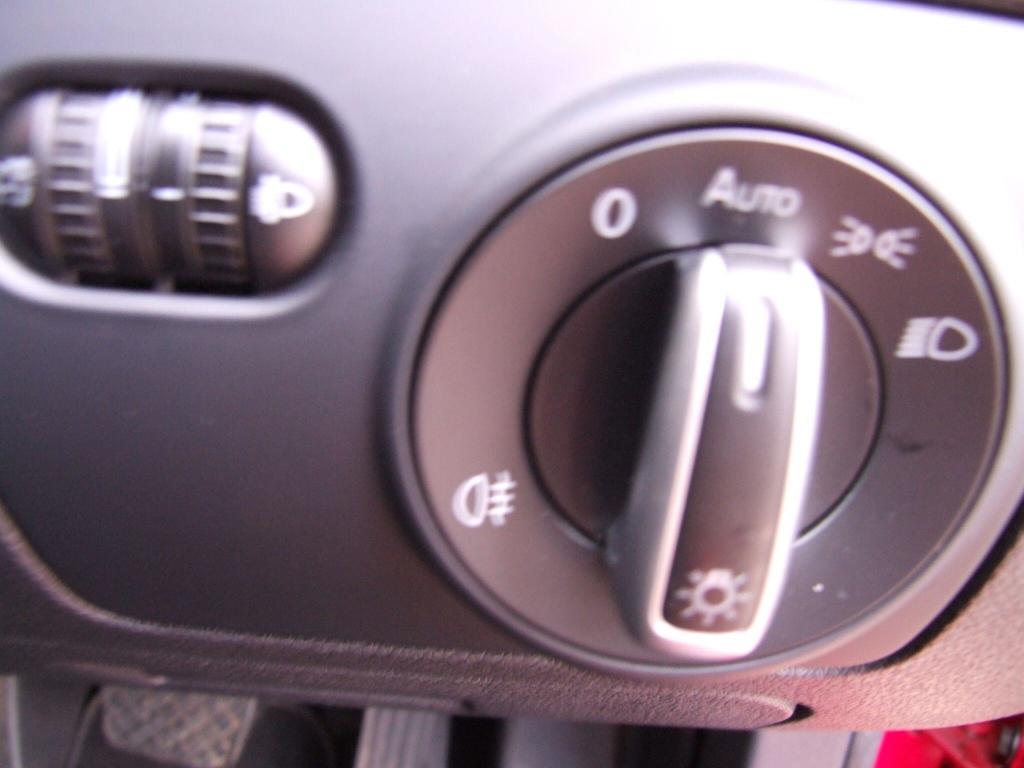 Used Volkswagen Golf 2012 for sale - 76231519: Photo 20