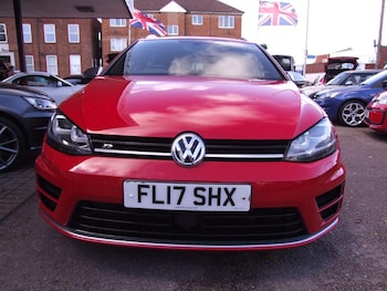 Used Volkswagen Golf 2017 for sale - 76416376: Photo