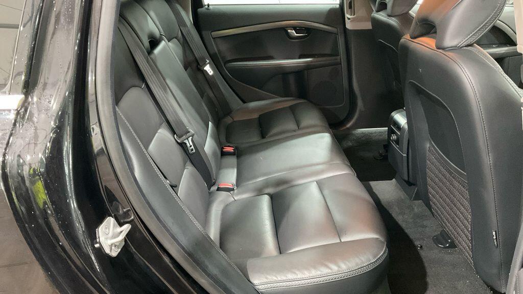 Used Volvo XC70 2015 for sale - 77350366: Photo 10