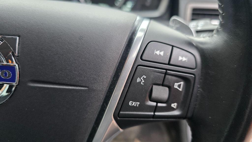 Used Volvo XC70 2015 for sale - 77350366: Photo 17