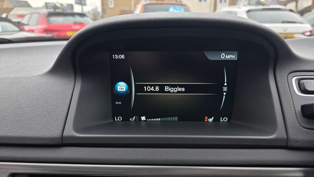 Used Volvo XC70 2015 for sale - 77350366: Photo 26