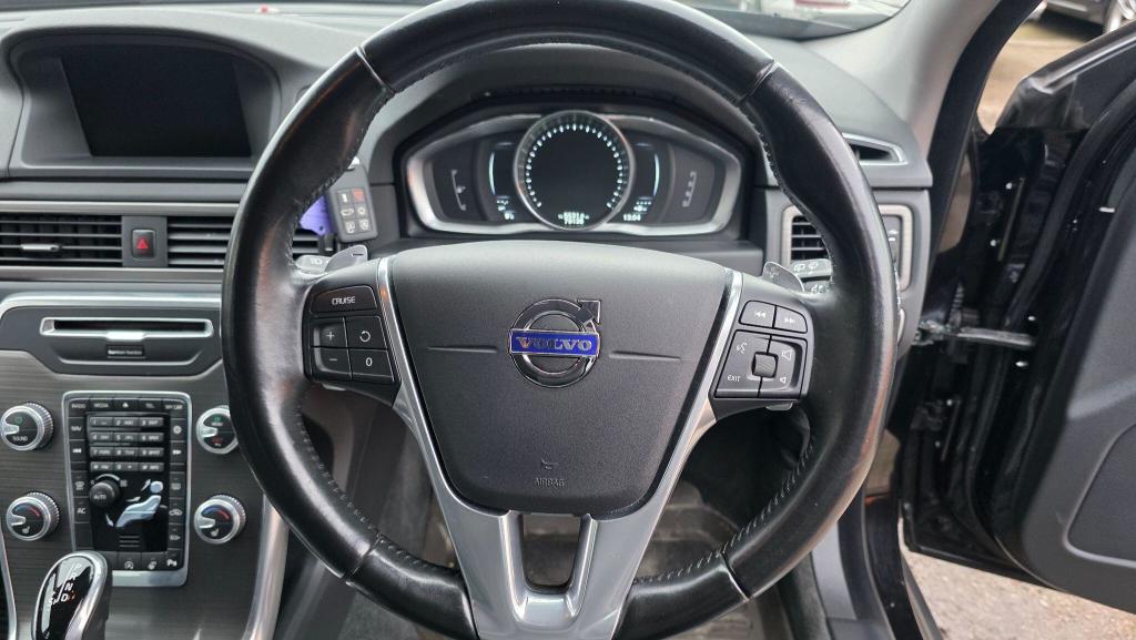 Used Volvo XC70 2015 for sale - 77350366: Photo 41