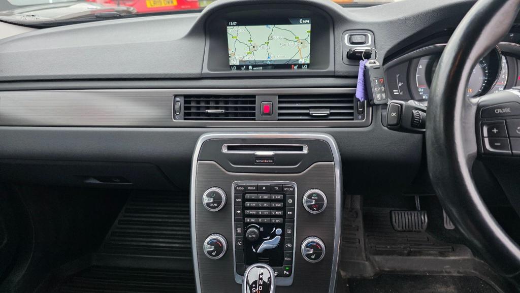 Used Volvo XC70 2015 for sale - 77350366: Photo 47