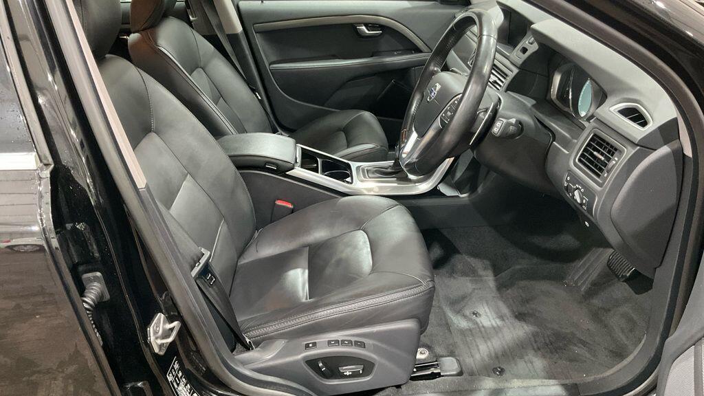 Used Volvo XC70 2015 for sale - 77350366: Photo 9