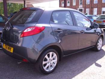 Used Mazda Mazda2 2011 for sale - 73900018: Photo