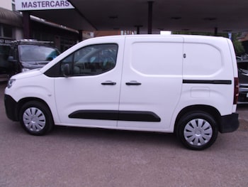 Used Citroen Berlingo 2021 for sale - 79365704: Photo