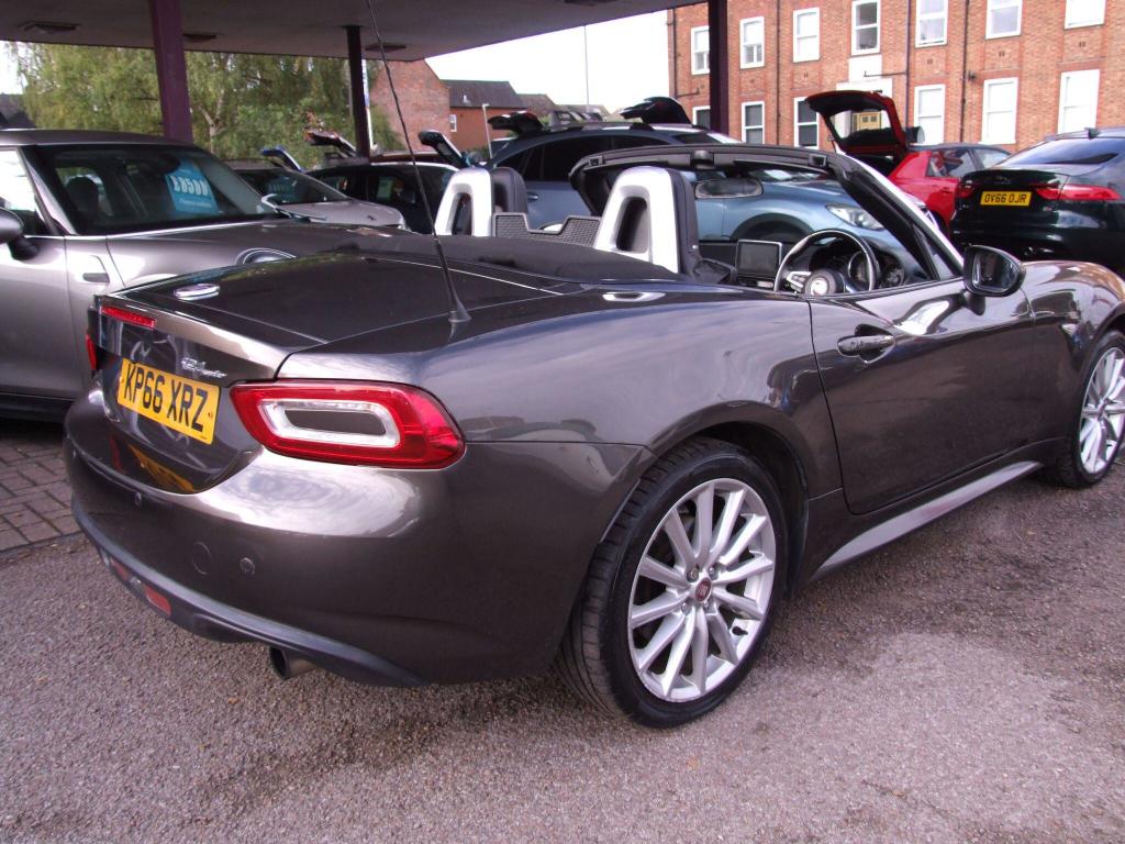 Used Fiat 124 Spider 2016 for sale - 75444737: Photo 15