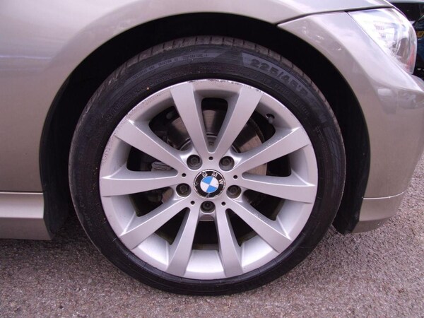 Used BMW 3 Series 2009 for sale - 74963506: Photo 29