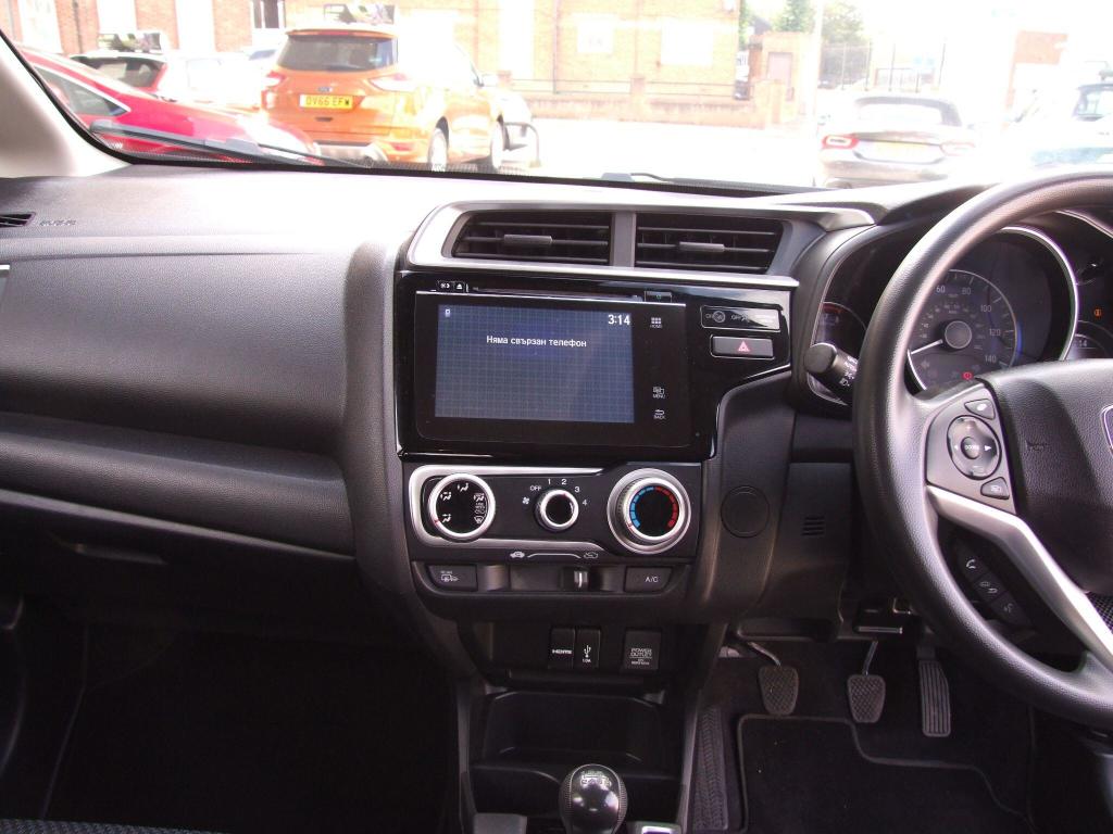 Used Honda Jazz 2018 for sale - 75753428: Photo 30