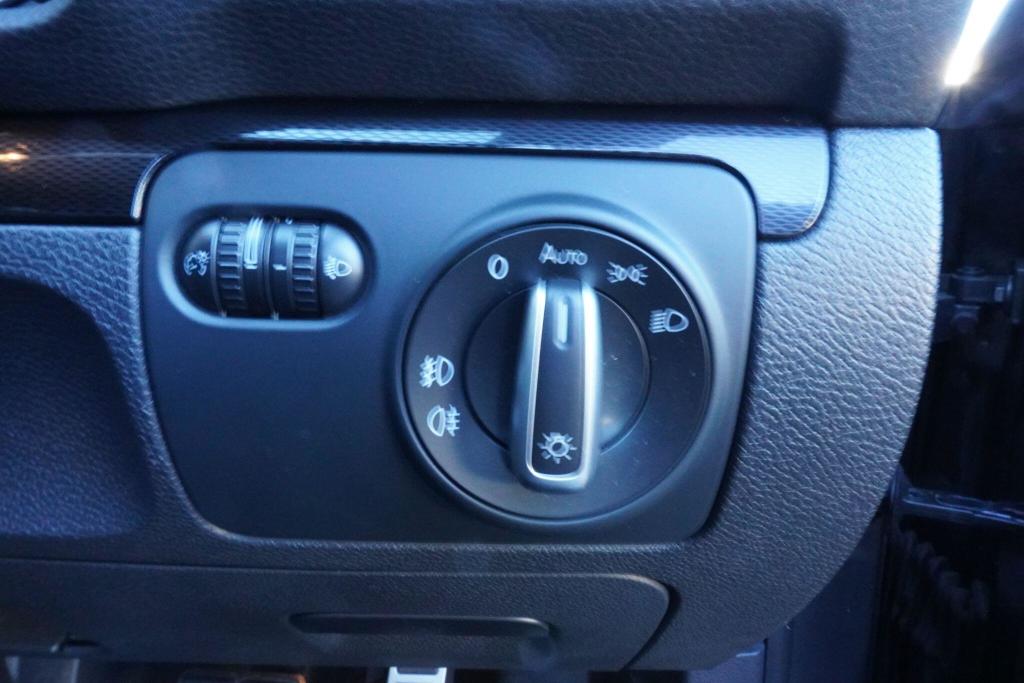 Used Volkswagen Scirocco 2017 for sale - 76985471: Photo 15