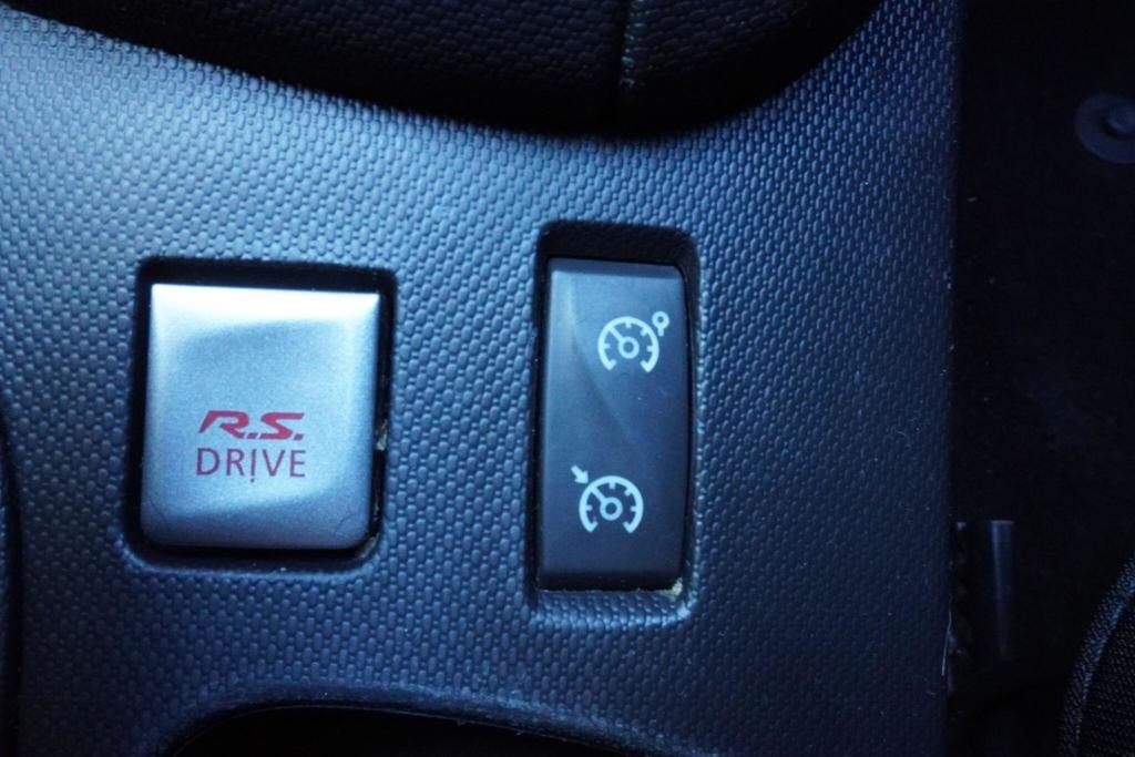 Used Renault Clio 2014 for sale - 77013932: Photo 19