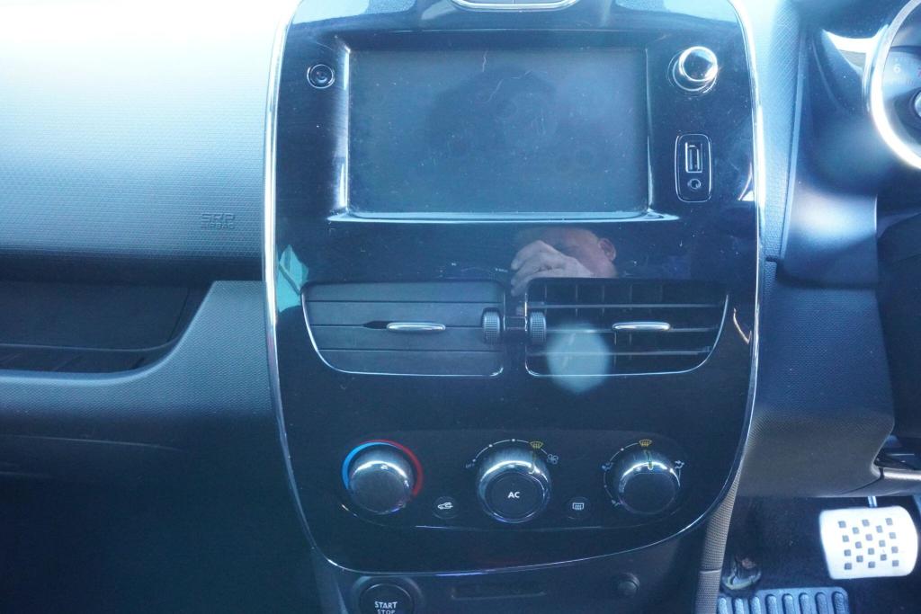 Used Renault Clio 2014 for sale - 77013932: Photo 24