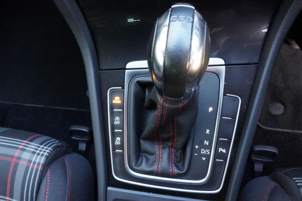 Used Volkswagen Golf 2014 for sale - 76231518: Photo 11