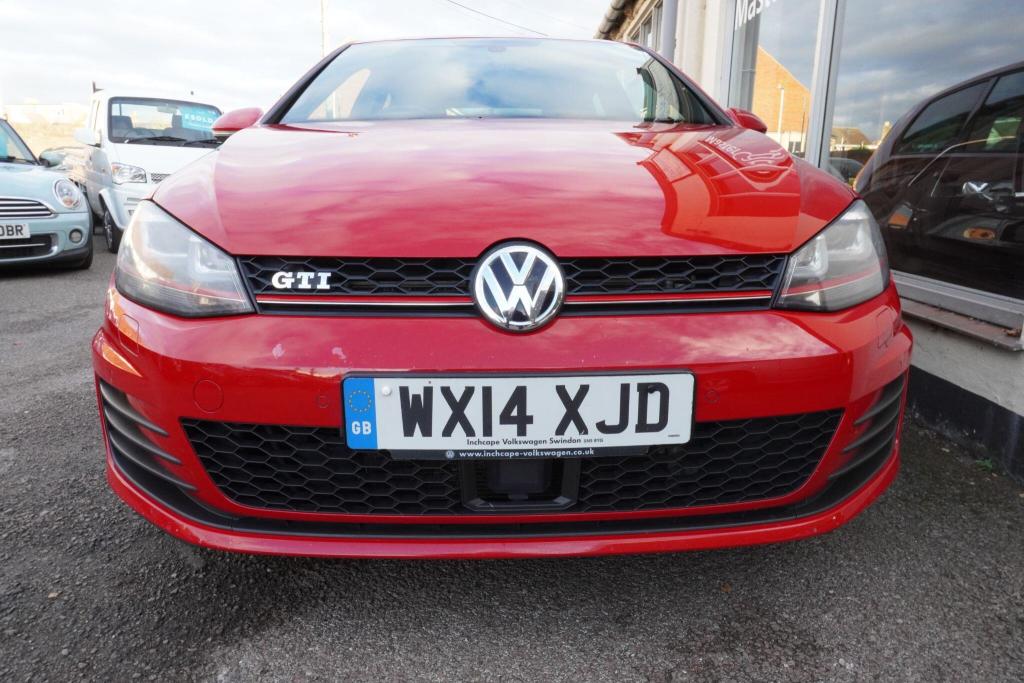 Used Volkswagen Golf 2014 for sale - 76231518: Photo 2