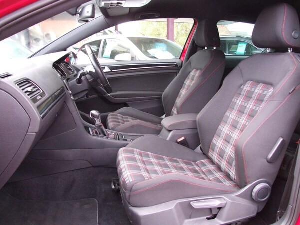 Used Volkswagen Golf 2014 for sale - 76231518: Photo 39