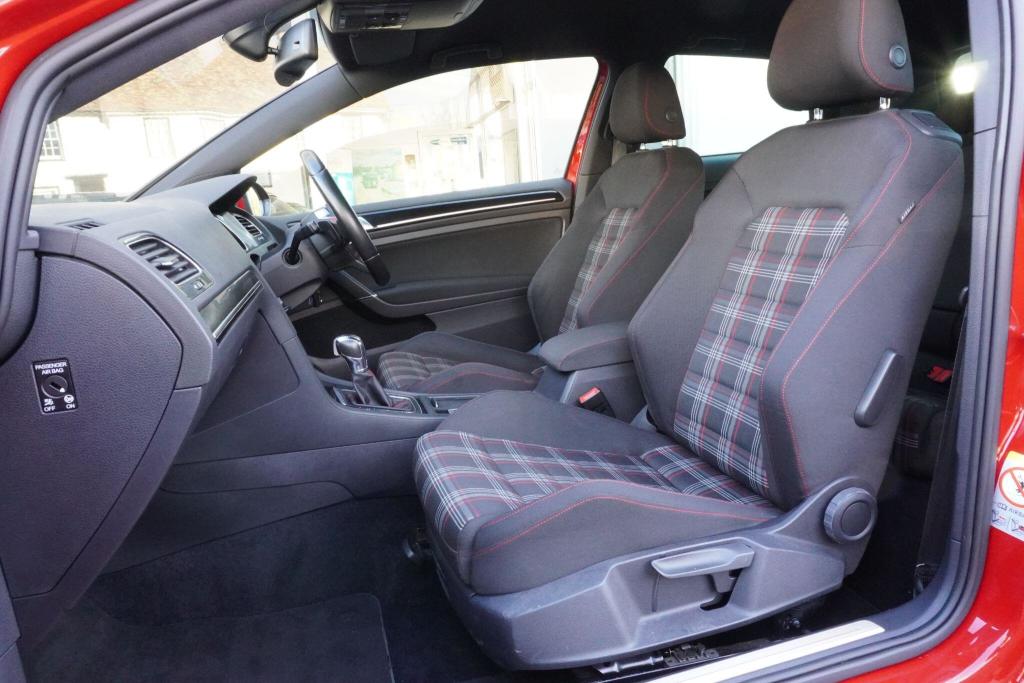 Used Volkswagen Golf 2014 for sale - 76231518: Photo 55