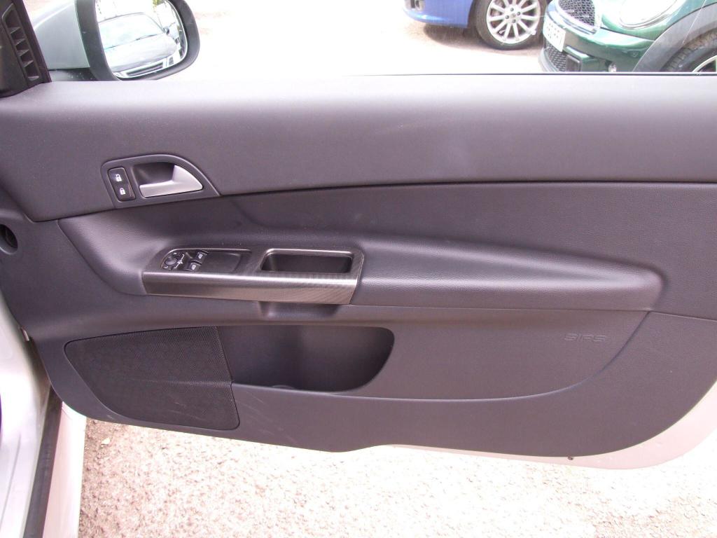 Used Volvo C30 2009 for sale - 74707594: Photo 25
