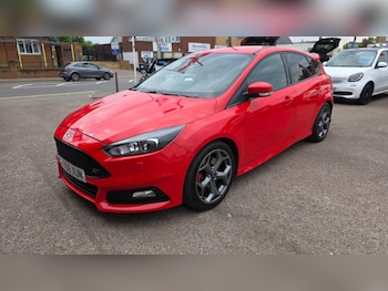 Used Ford Focus 2016 for sale - 79365668: Photo