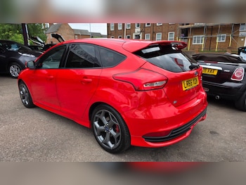 Used Ford Focus 2016 for sale - 79365668: Photo